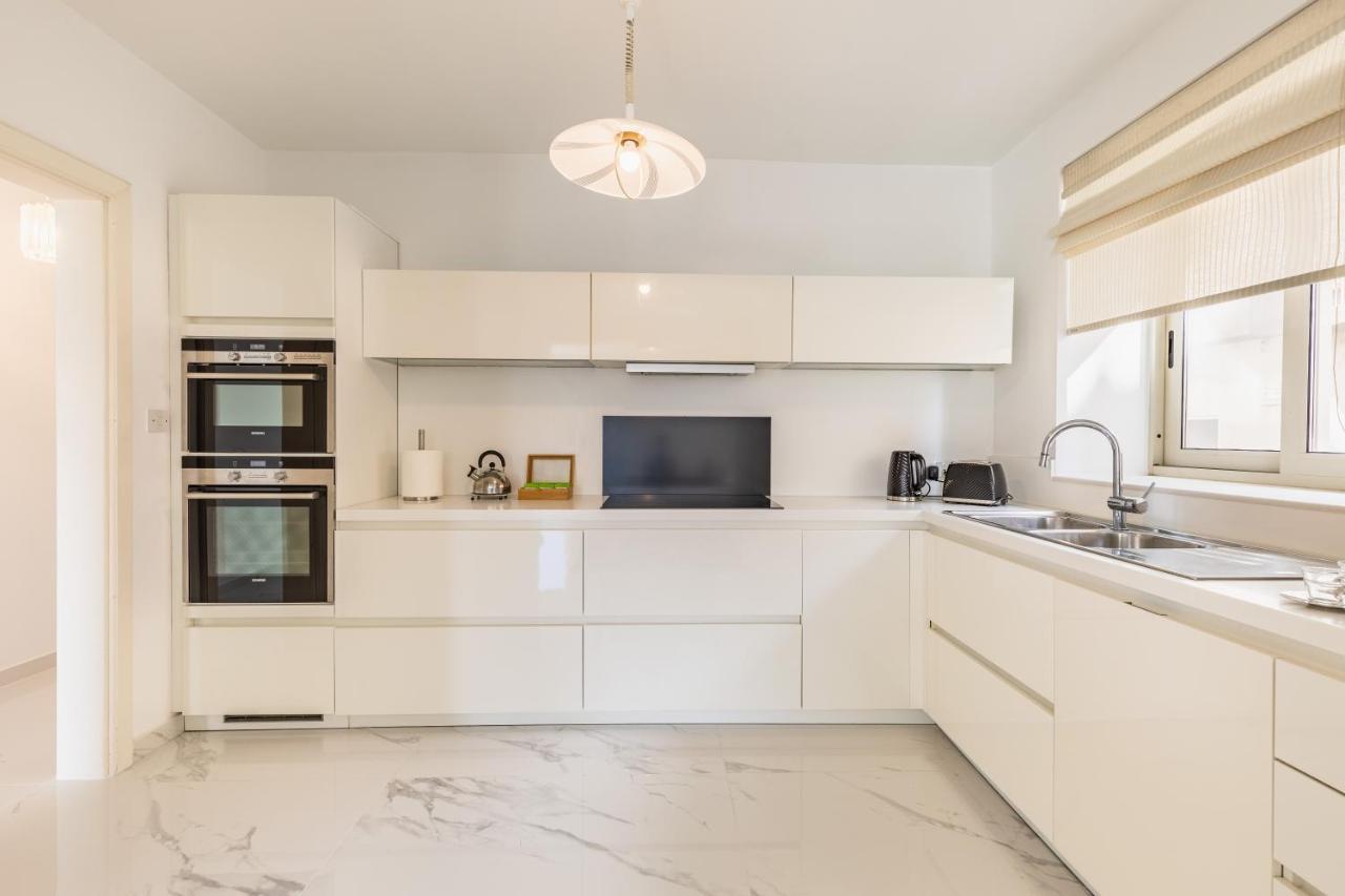 Stunning - Sunnyside 3-Bedroom Sliema Dış mekan fotoğraf